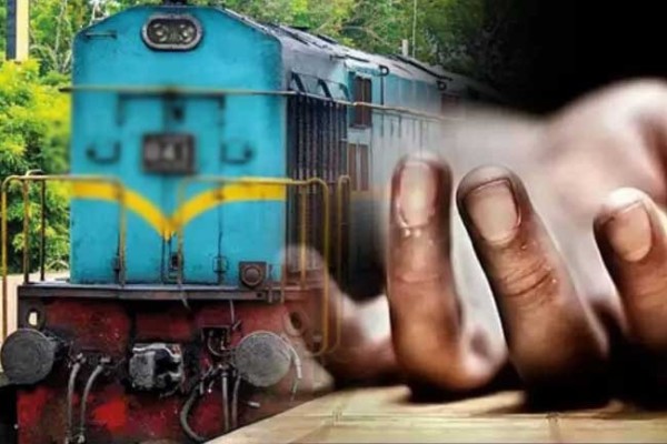 ரயிலுடன் மோதிய மோட்டார் சைக்கிள்: இளைஞன் உயிரிழப்பு..! 